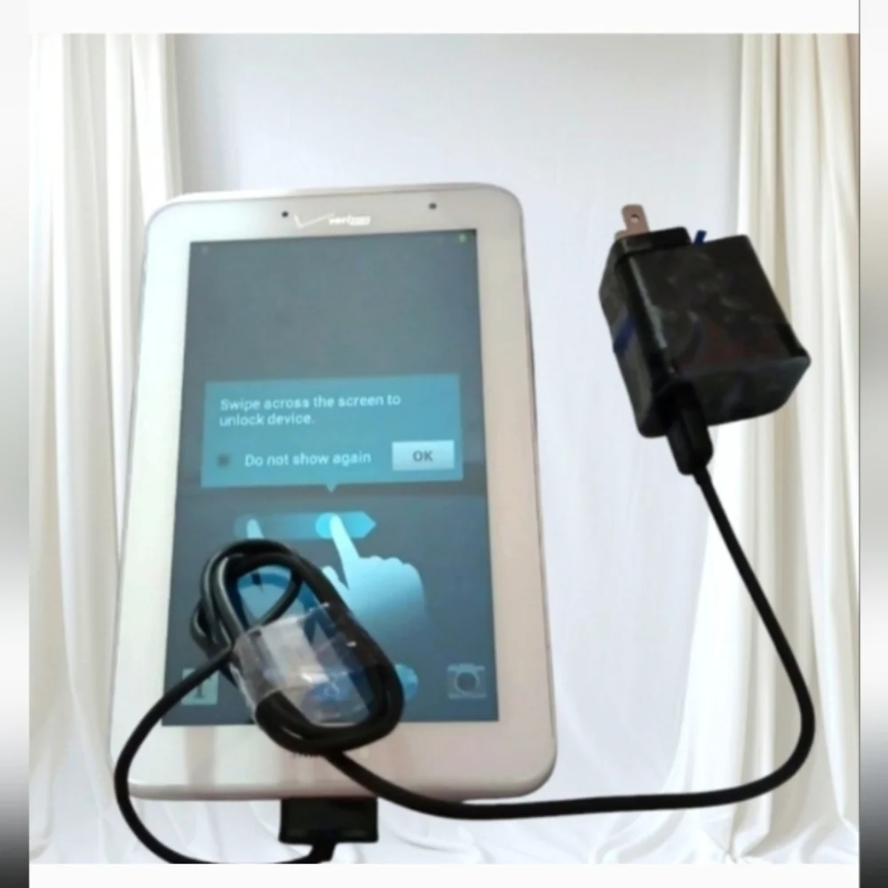 Verizon Samsung 4G LTE Tablet with Charger